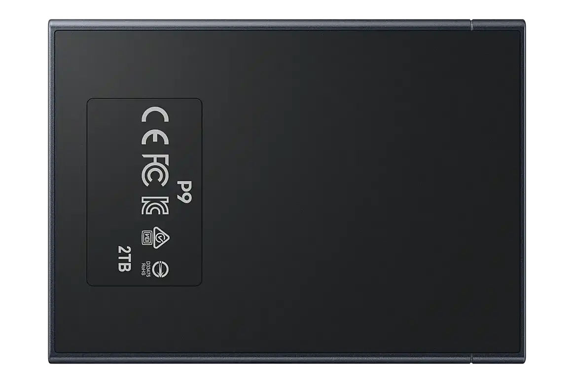 Samsung P9 2TB External SSD - Gray 4